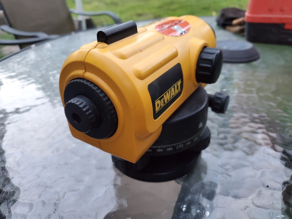 DEWALT DW096 26x Heavy Duty Auto Optical Level Survey Construction Tool Untested