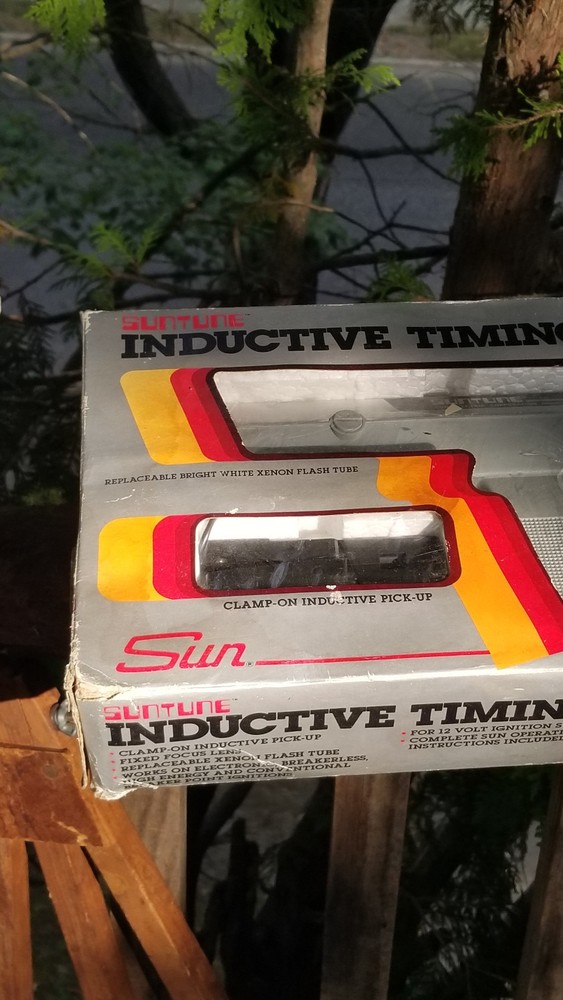 VINTAGE SUN AUTO COMPRESSION TESTER AND SUNLINE INDUCTIVE TIMING LIGHT