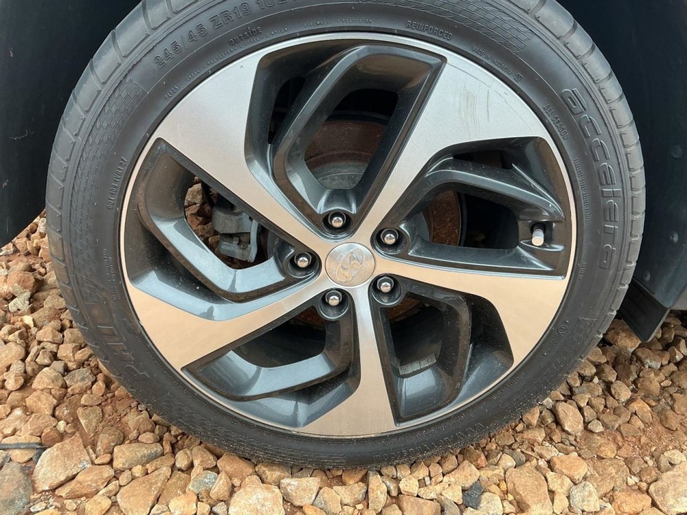 TUCSON 2016 Glove Box 4984405