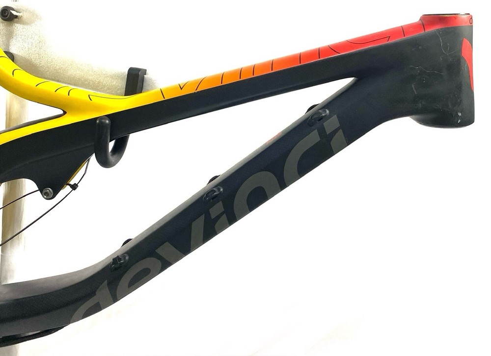 Used 2015 Devinci Wilson Carbon Frame - 26”
