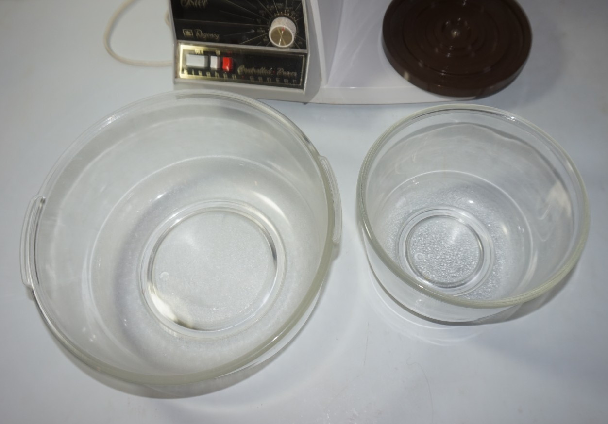 VTG Oster Regency Kitchen Center Mixer Blender Food Processor 12 Speeds White