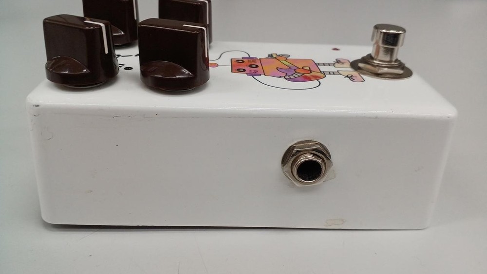 Outfit Pedaling Robots-Distortion Effector No.nm280