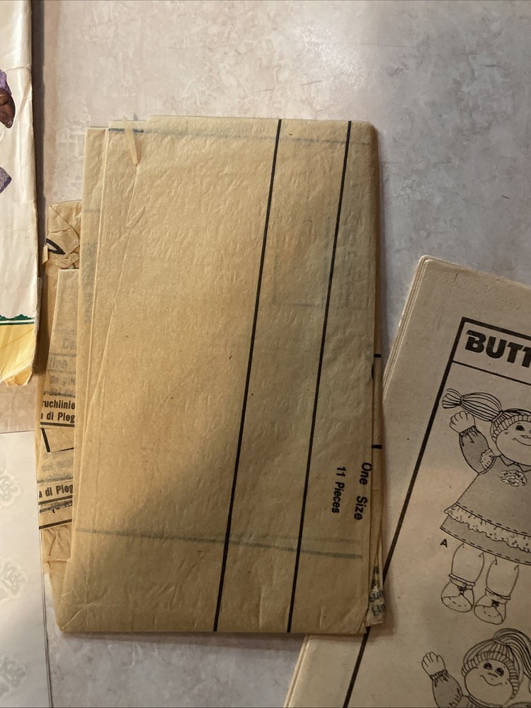 Butterick Cabbage Patch Doll Clothes Pattern # 6934 With Iron On Logos