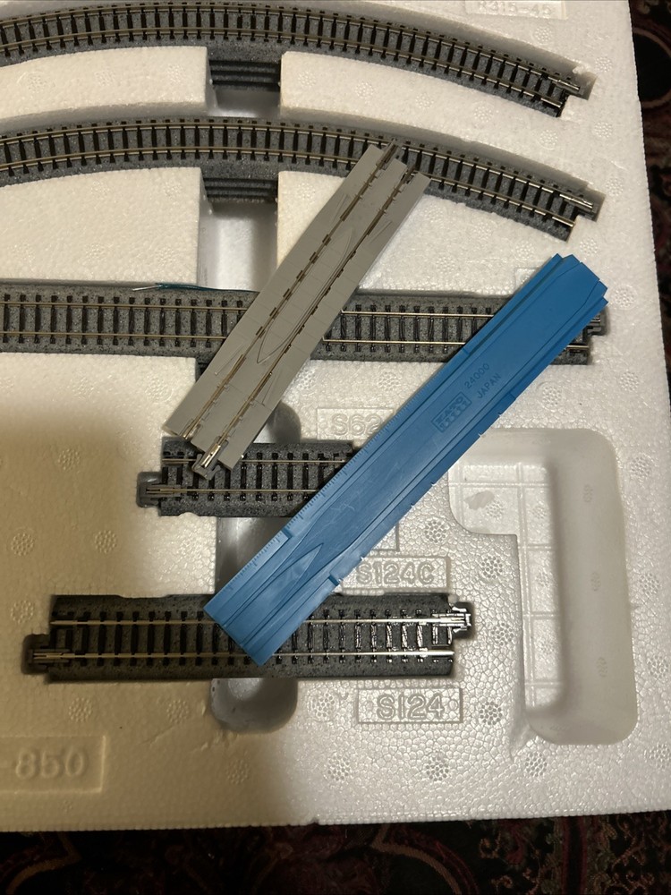 KATO Unitrack 20-850-1 N Scale M1 Basic Oval Track with Kato Power Pack TESTED