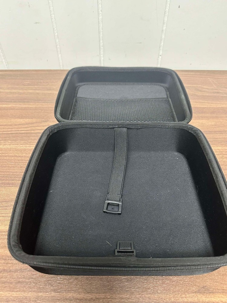 Hard Shell Nylon Black Case For Oculus Go Very Good 9E