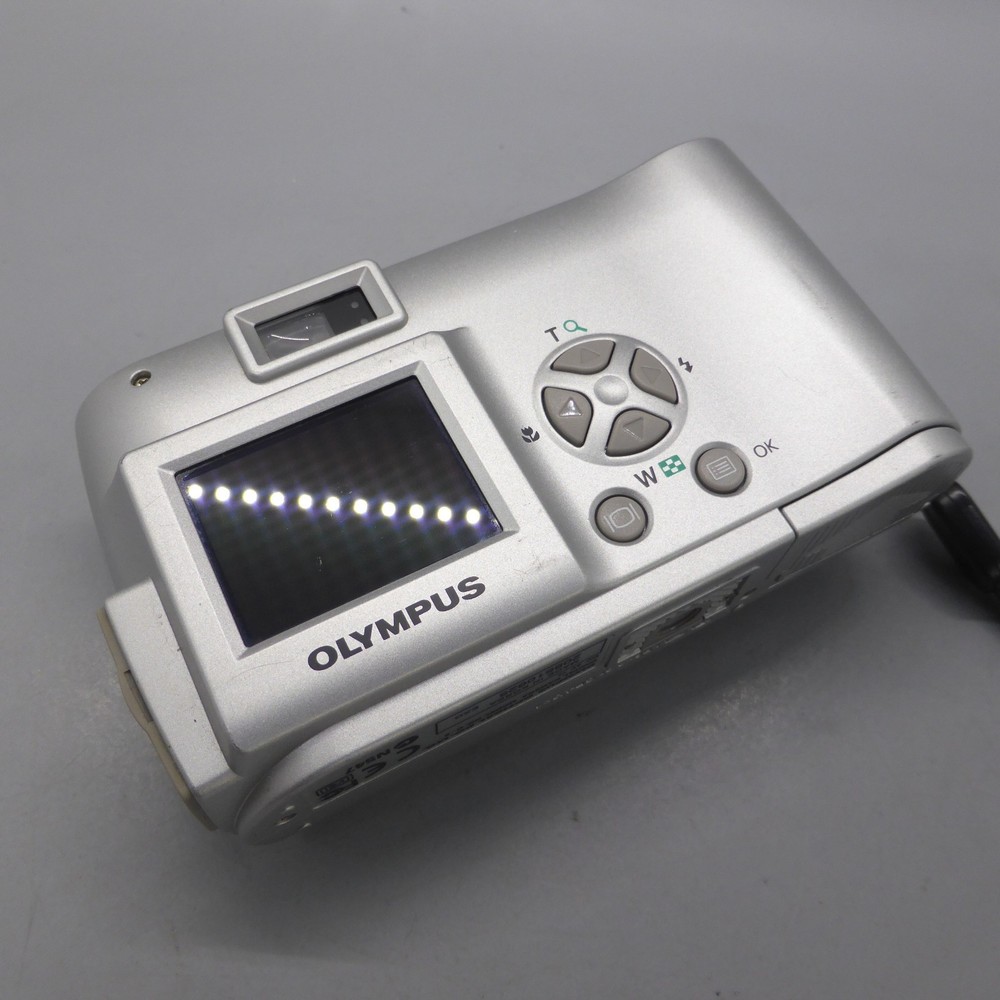 Olympus Digital Camera Camedia C-2 2.0MP Silver Tested