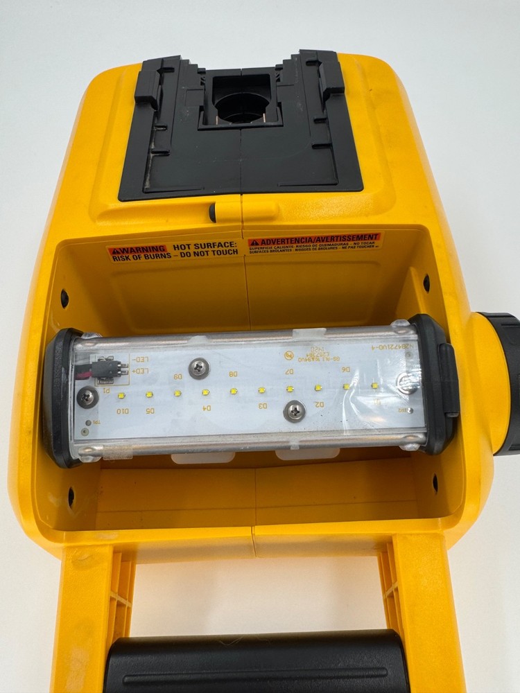 DeWALT 18V/20V Cordless LED Worklight DCL060 (TOOL ONLY)
