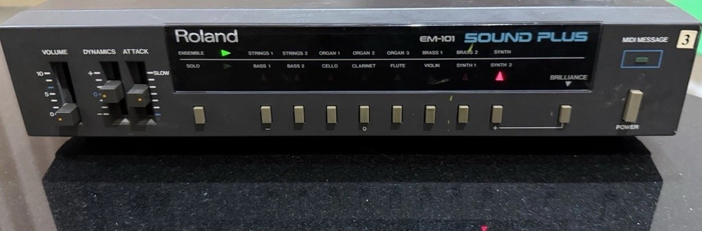 1985 Roland EM-101 Sound Plus Analogue Synth Module