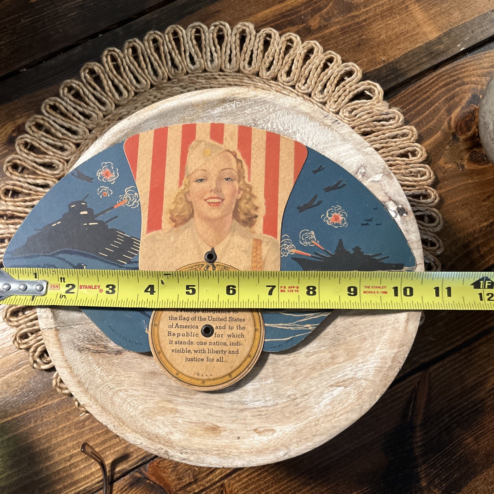 WWII WW2 Patriotic Hand Fan Pledge of Allegiance Advertising Promo Vintage 1940s