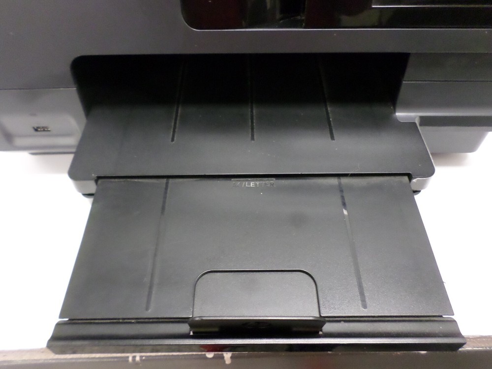 USED HP OFFICEJET PRO PRINTER 8615 - **NO CORDS**