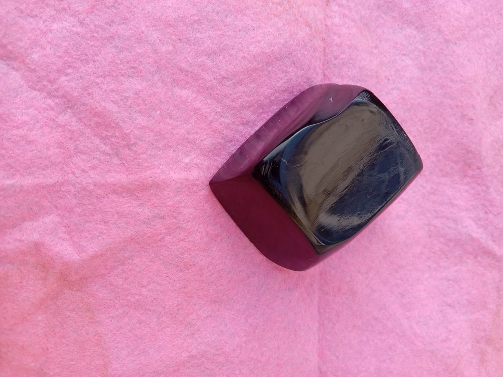 polished 71g Whitby Jet
