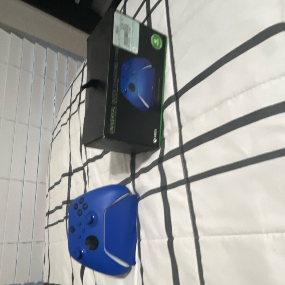 Xbox Controller with Universal Quick Charging Stand Bundle