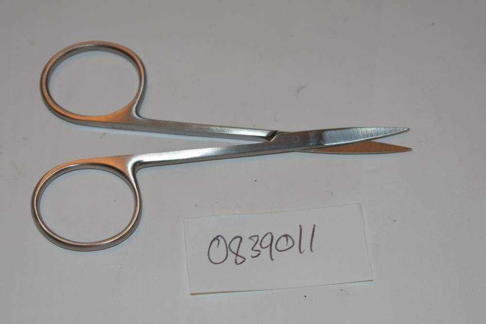 MDS 0839011 Eye Scissors 4 1/2" Straight Tip Sharp/Sharp