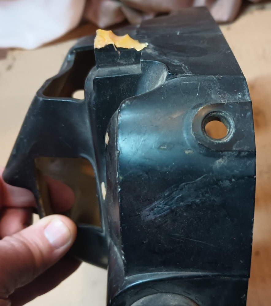 1981 Kawasaki GPZ550 head light headlight bucket shell case