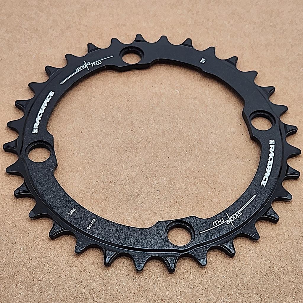 RaceFace Narrow Wide Bicycle Chainring 104mm BCD 32-Tooth Black NO PACKAGING
