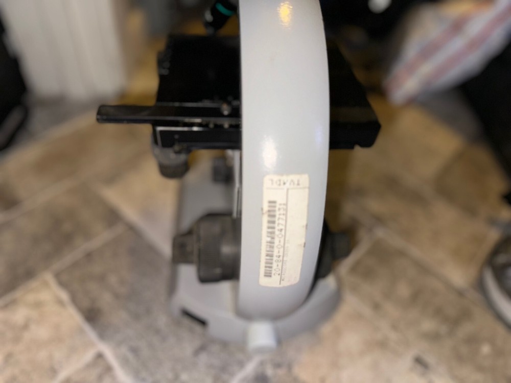 Zeiss Universal Microscope 47 30 15 with objectives