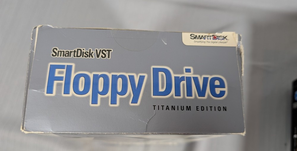 SmartDisk External USB 3.5" Floppy Drive for PC or Mac/Titanium Edition/Tested
