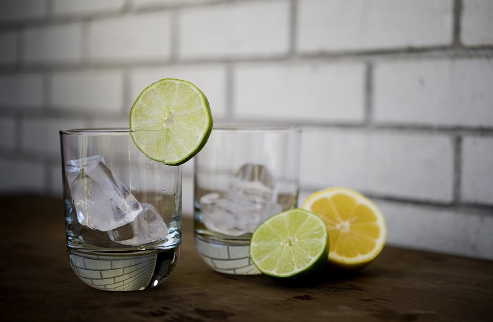 Kitch Ice Tray Easy Release White Cube Trays, (2 Pack - 32 Cubes),