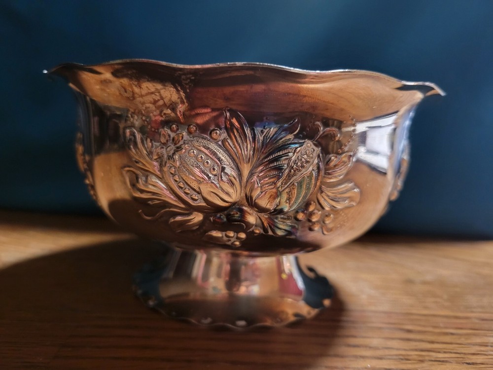 VTG Silver Plated Prima NS NilsJohan Sweden Footed Pedestal Repoussé Fruit Bowl