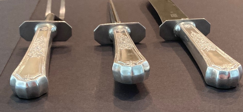 1847 Rogers Bros Ancestral 1924 Silverplate Carving Set Knife & Sharper & Fork!