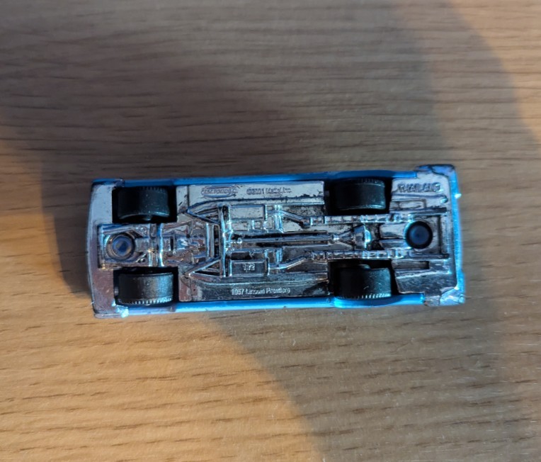MATCHBOX 1957 LINCOLN PREMIERE Missing Windscreen