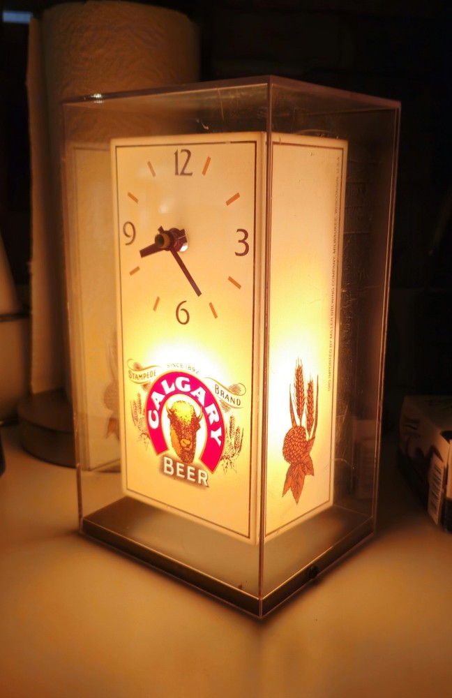 CALGARY LIGHT UP BEER CLOCK