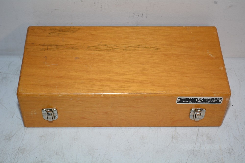 ^ Societe Genevoise Universal Measuring Machine #W4902