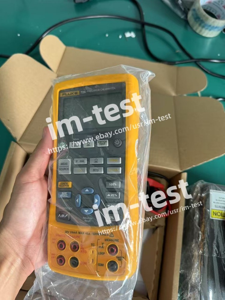 Fluke 726 Multifunction Process Calibrator Calibrated /tested good