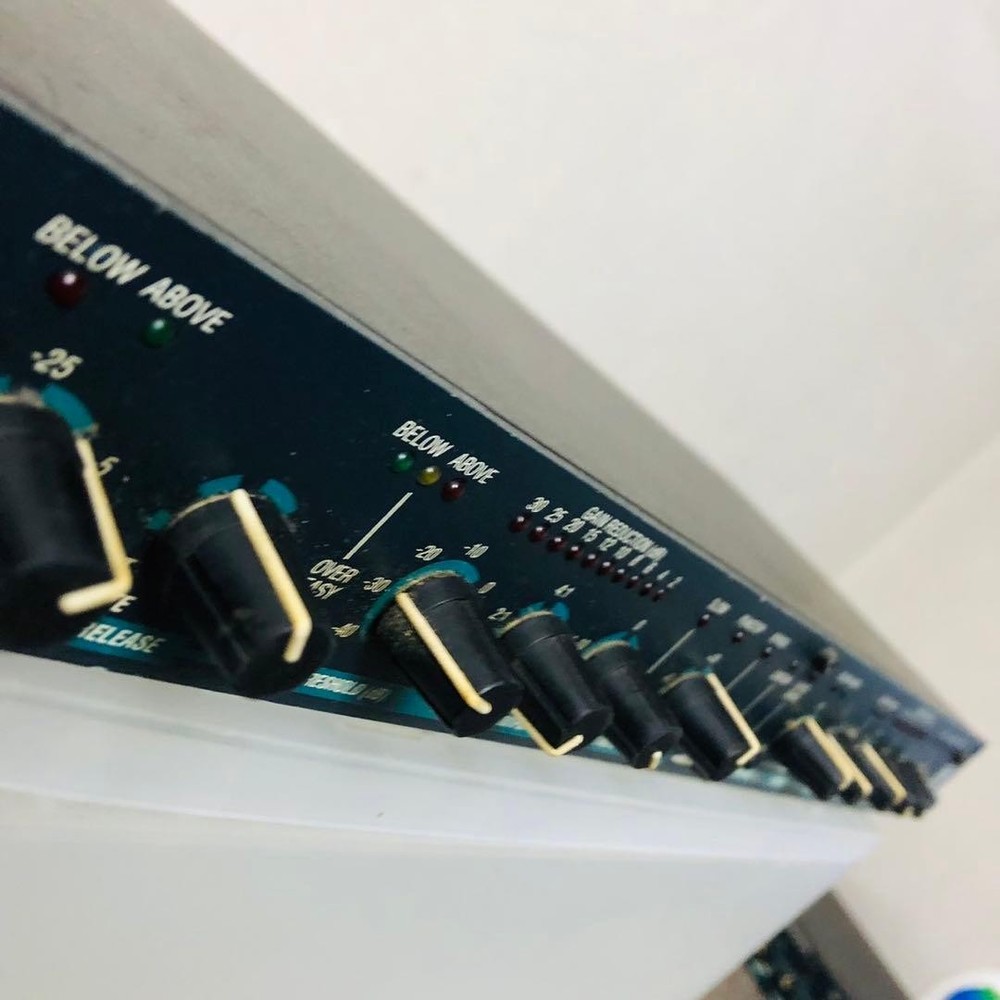 G73 Junk dbx Mic Preamp Compressor Studio Audio Equipment