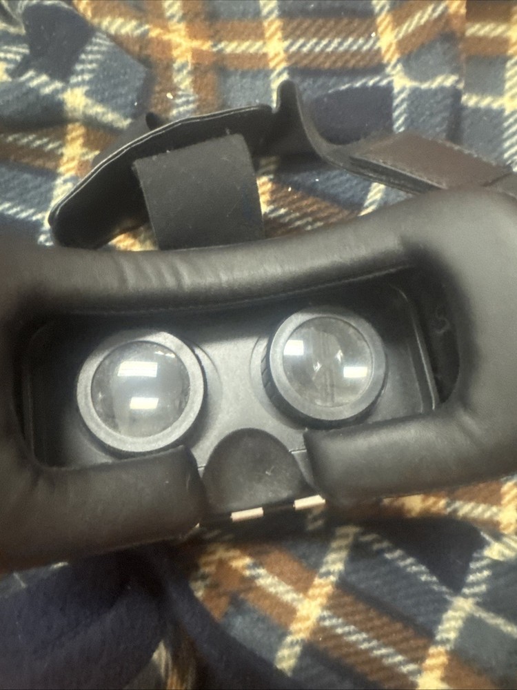 Virtual Reality Glasses Vr Pre-Owned