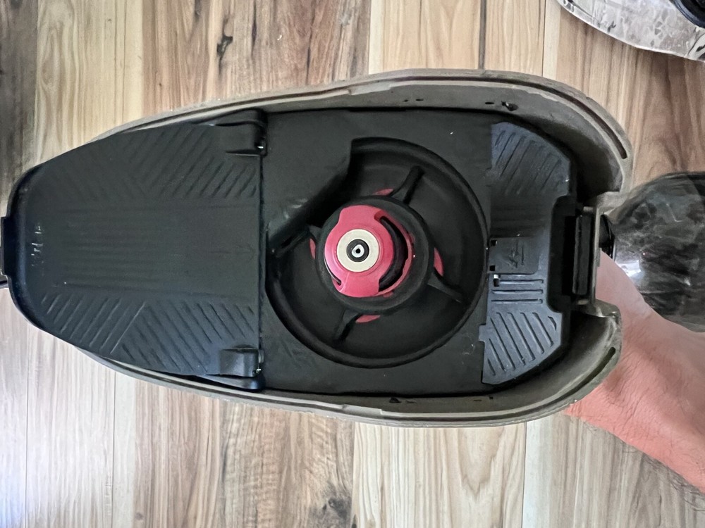 SHOCKER XLS Paintball Marker + Extras