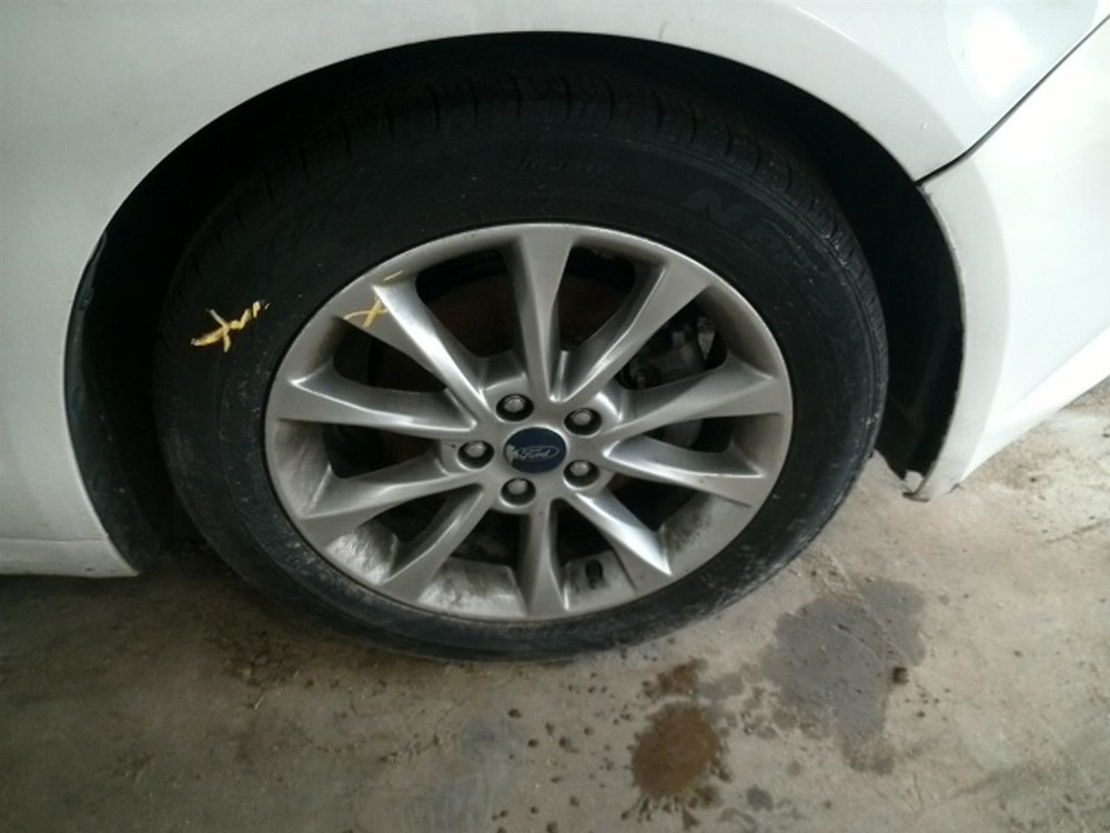 FUSION 2017 High Mounted Stop Light 104824032