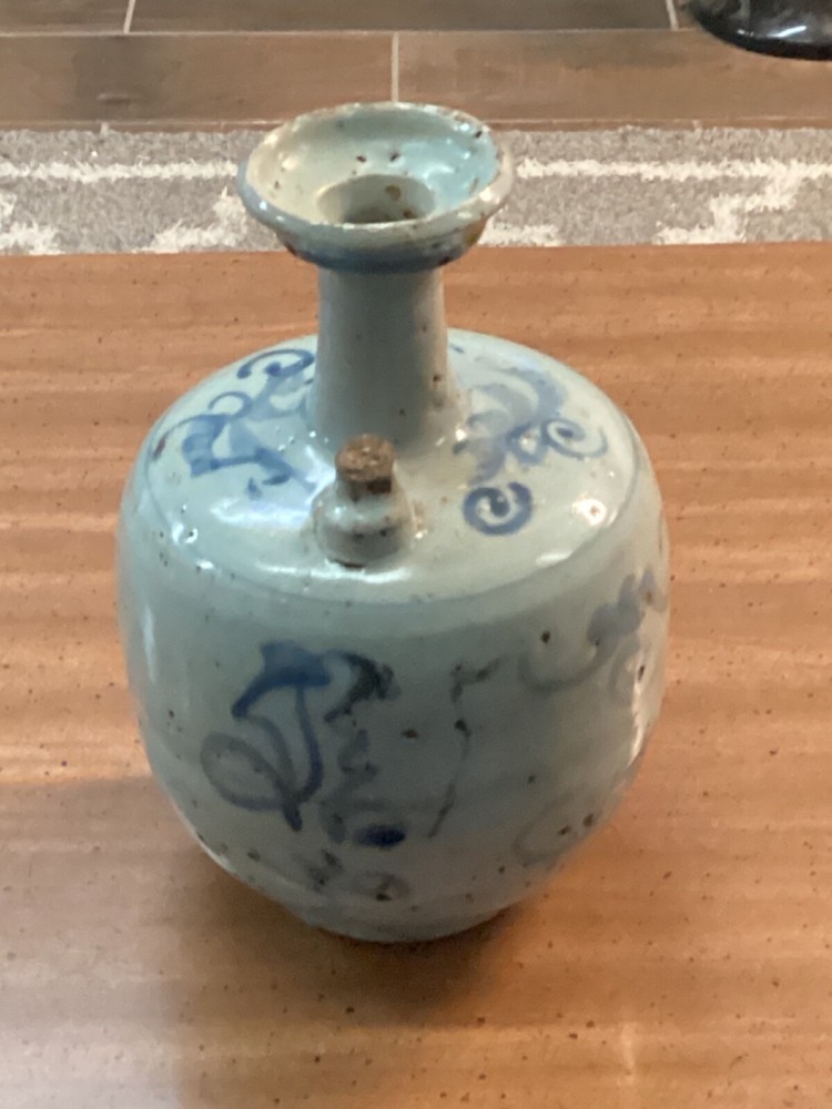 Vintage Chinesse Wine Container