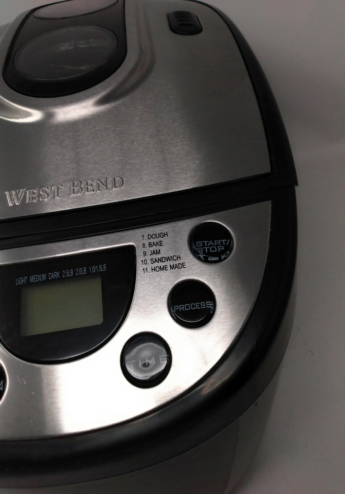 West Bend 41300 Dual Blade Bread Maker 2.5 lb | Powers On | Missing Paddle
