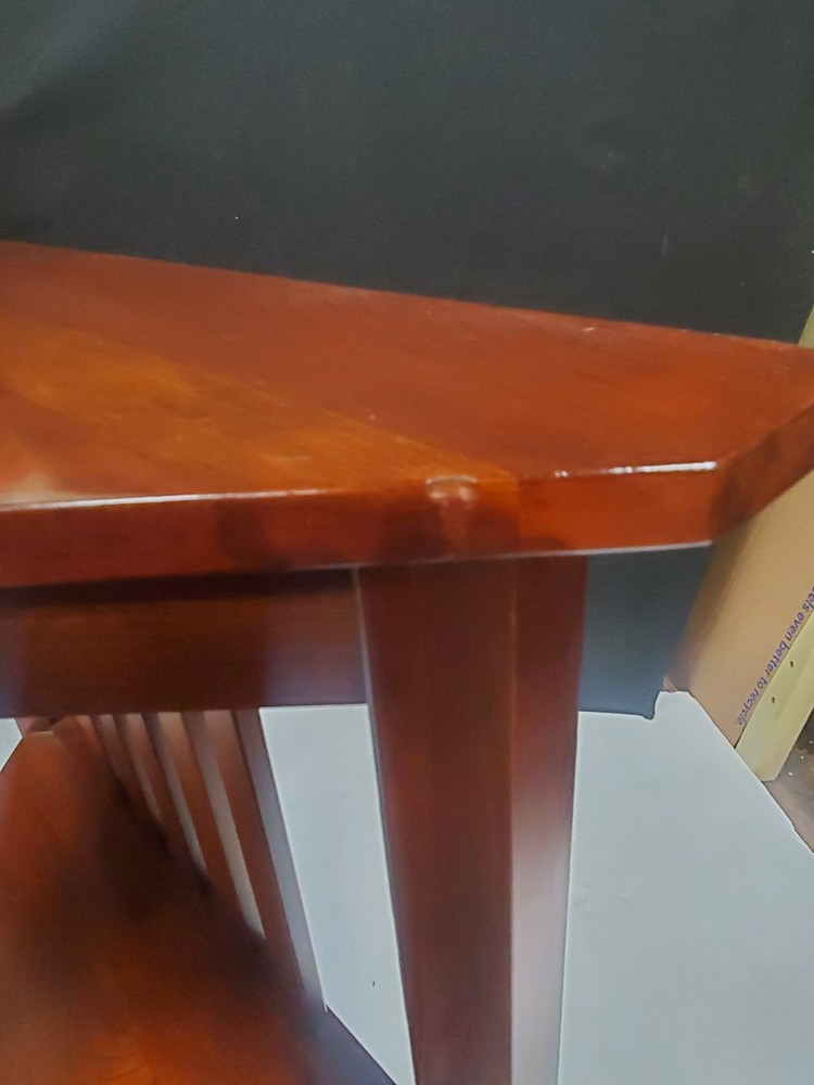 Ethen Allen Solid Cherry Corner Table American Impressions **see descr **