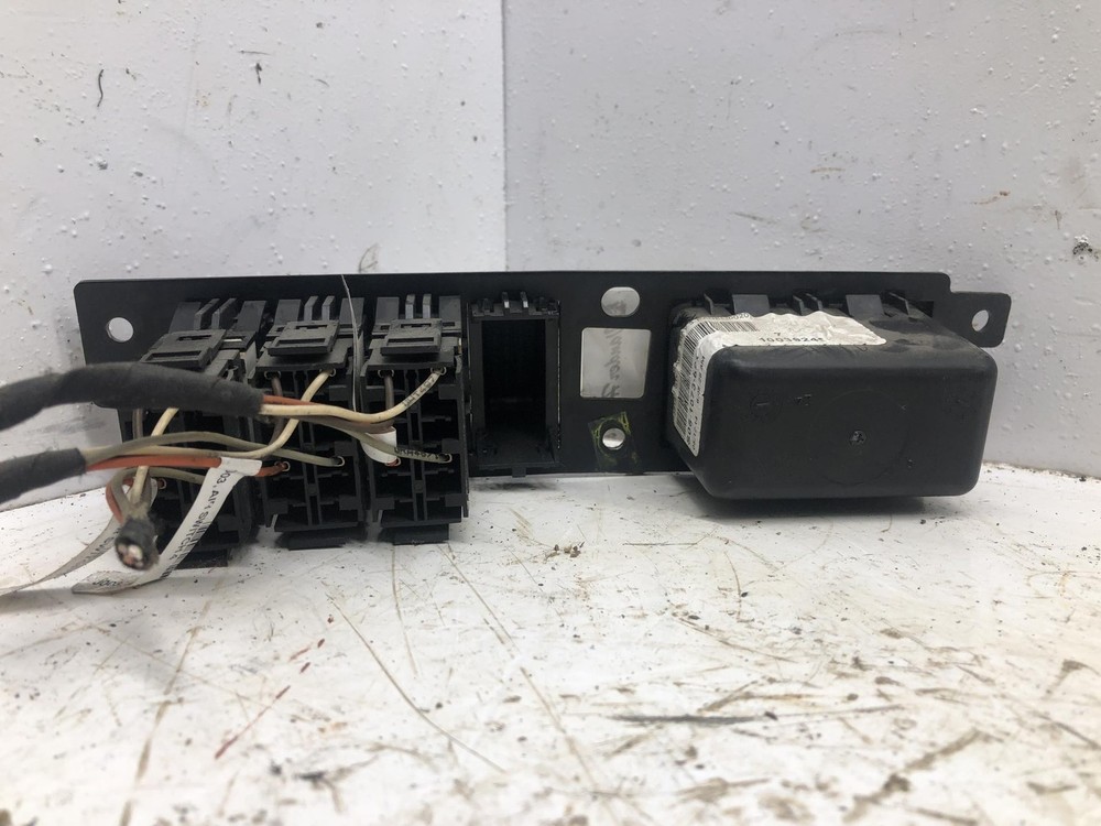 2012-2026 Kenworth T680 SWITCH Dash Panel - Used