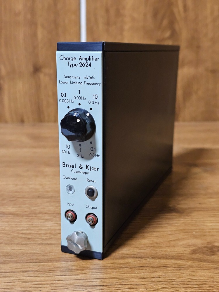 Bruel & Kjaer Type 2624 / Charge Amplifier (#2152)