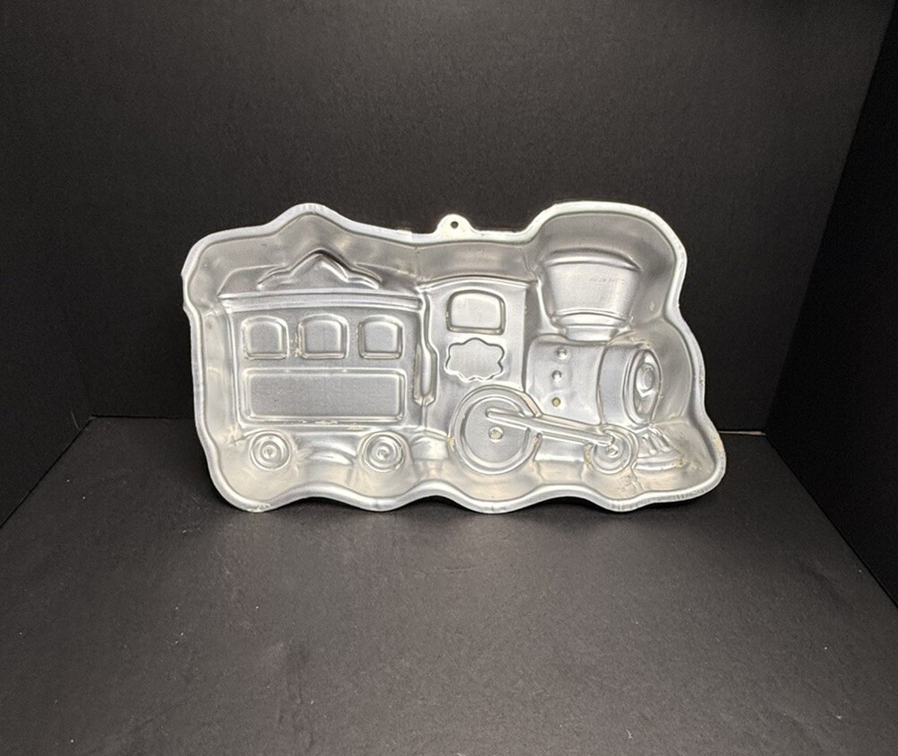 Vintage 1990 Wilton Train Engine Model 2105-6500 Cake Pan Mold