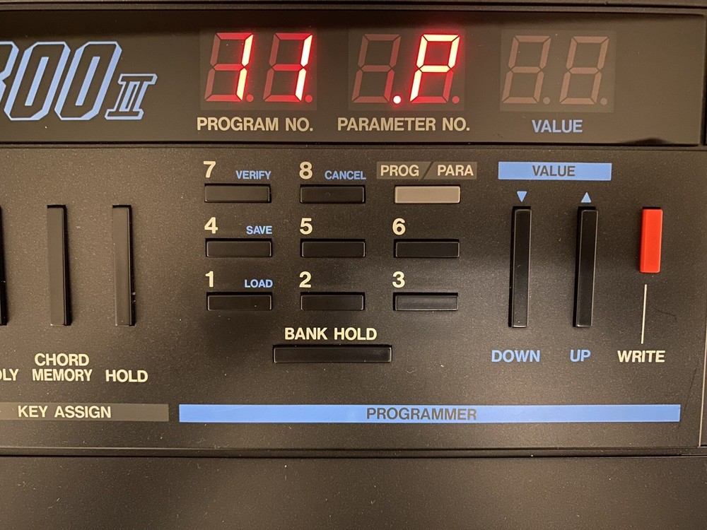 Korg Poly-800 II Additive Square Waveform Polyphonic Synthesizer 49 Keys Clean