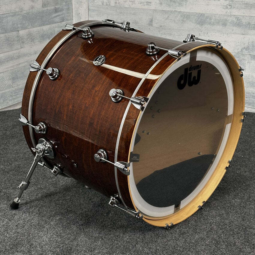 DW Performance Bass Drum 24x18 Walnut Lacquer - DCP Exclusive!