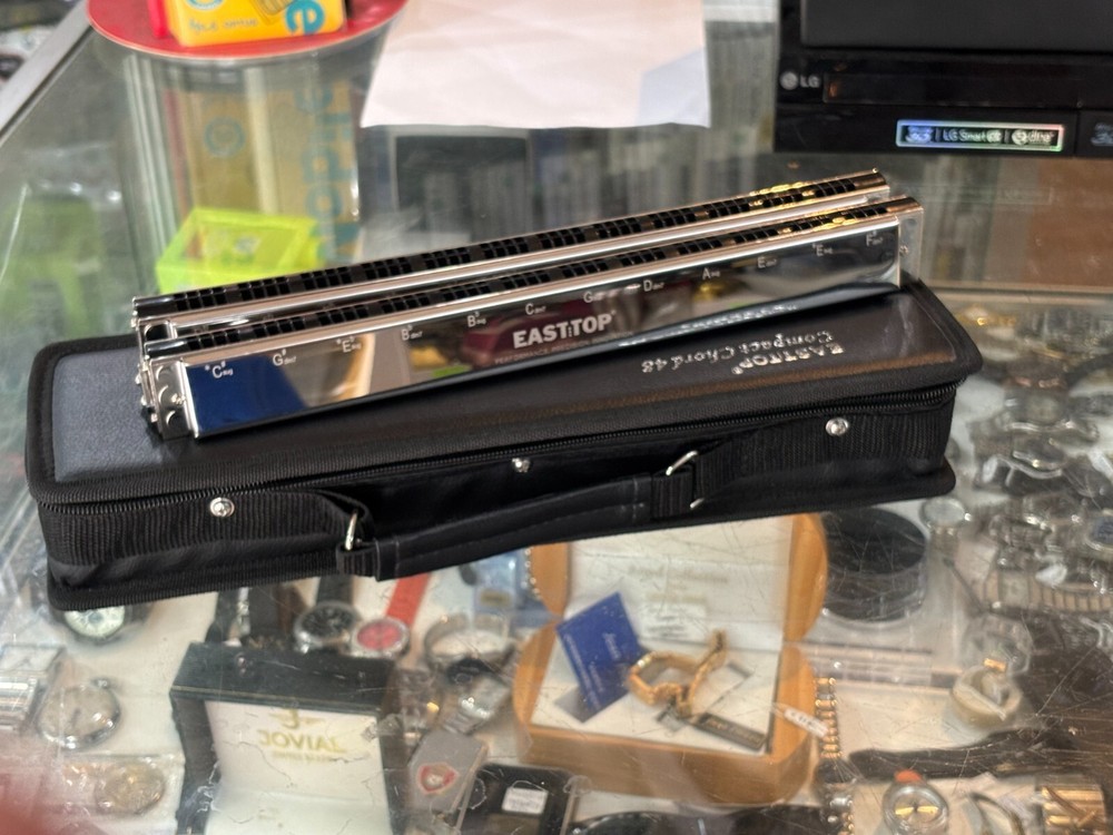 EAST TOP Compact Chord 48 NE03 Harmonica With Carry Case