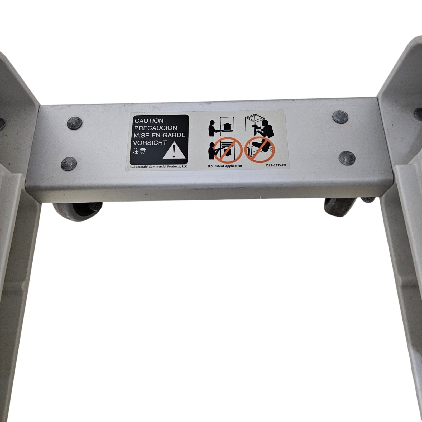 Rubbermaid End Loader Rack for 18 Full Size Food Pans White