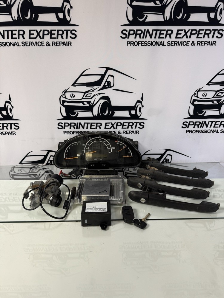 2004 - 2006 DODGE SPRINTER 2500  ECU EIS SRS KEY CLUSTER IGNITION SWICH SET