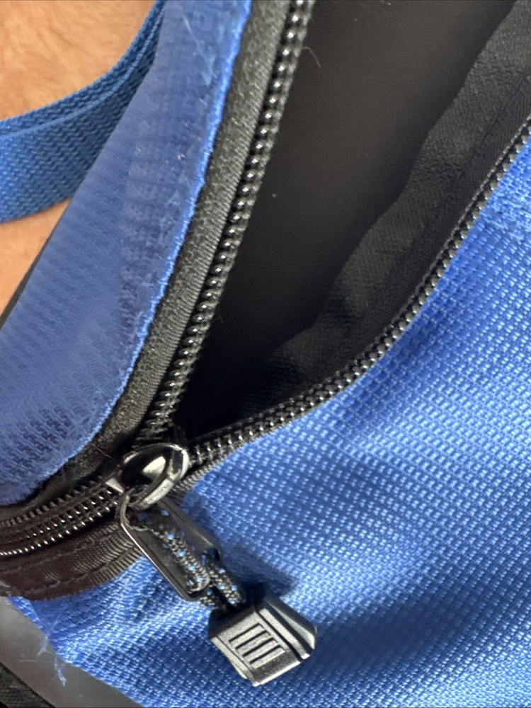 Case Logic CD/DVD/Blu-ray Storage Binder Case 96 disc capacity Blue Gray