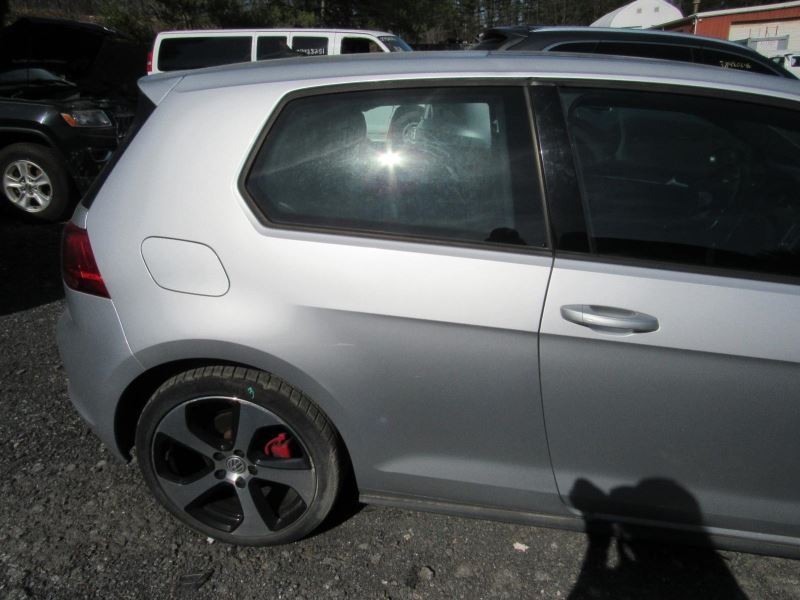 GTI 2016 Glove Box 955029