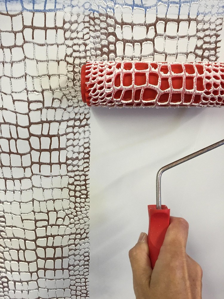 Decorative Art Texture Roller - 7" Roller (Crocodile Skin Pattern)