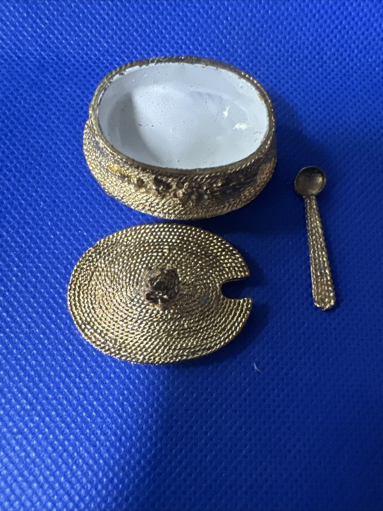 Miniature Trinket Boxes With Spoon Inside