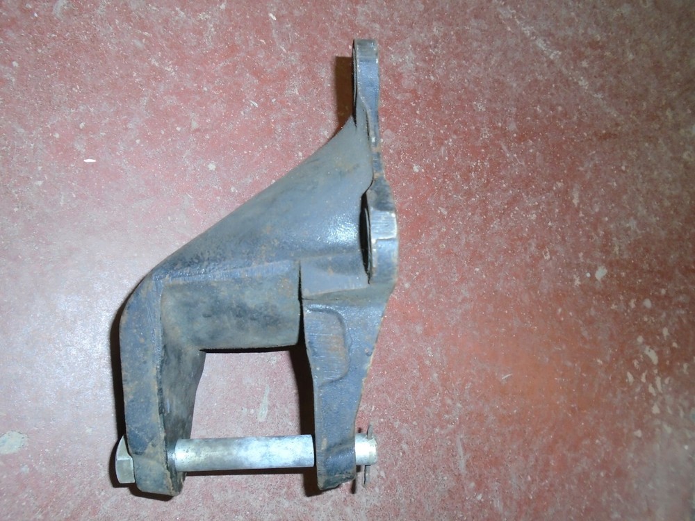 488K488 MACK SPRING HANGER T2 477