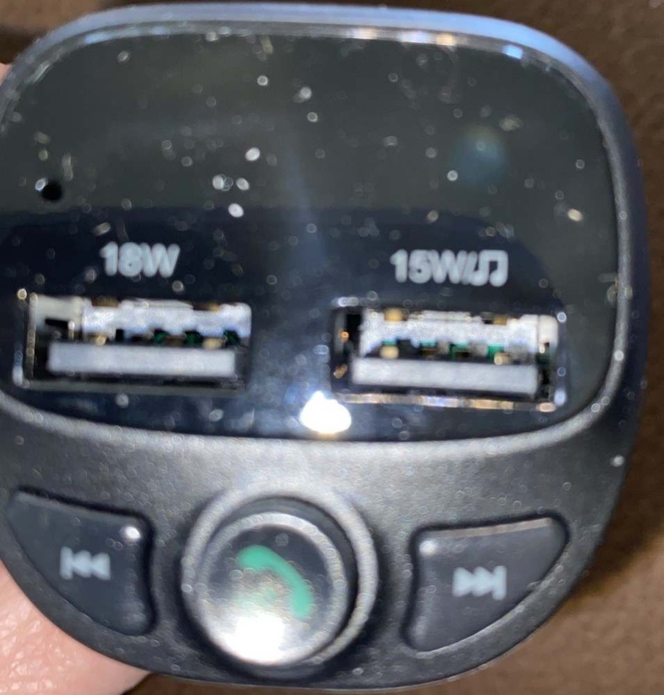 FM Bluetooth Transmitter Dealworthy Black Damaged Box