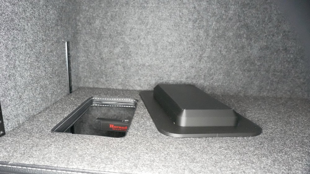 Wenchester 22 Gun Safe Upper Shelf Plug X1